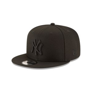 Basic Black on Black 9FIFTY Snapback