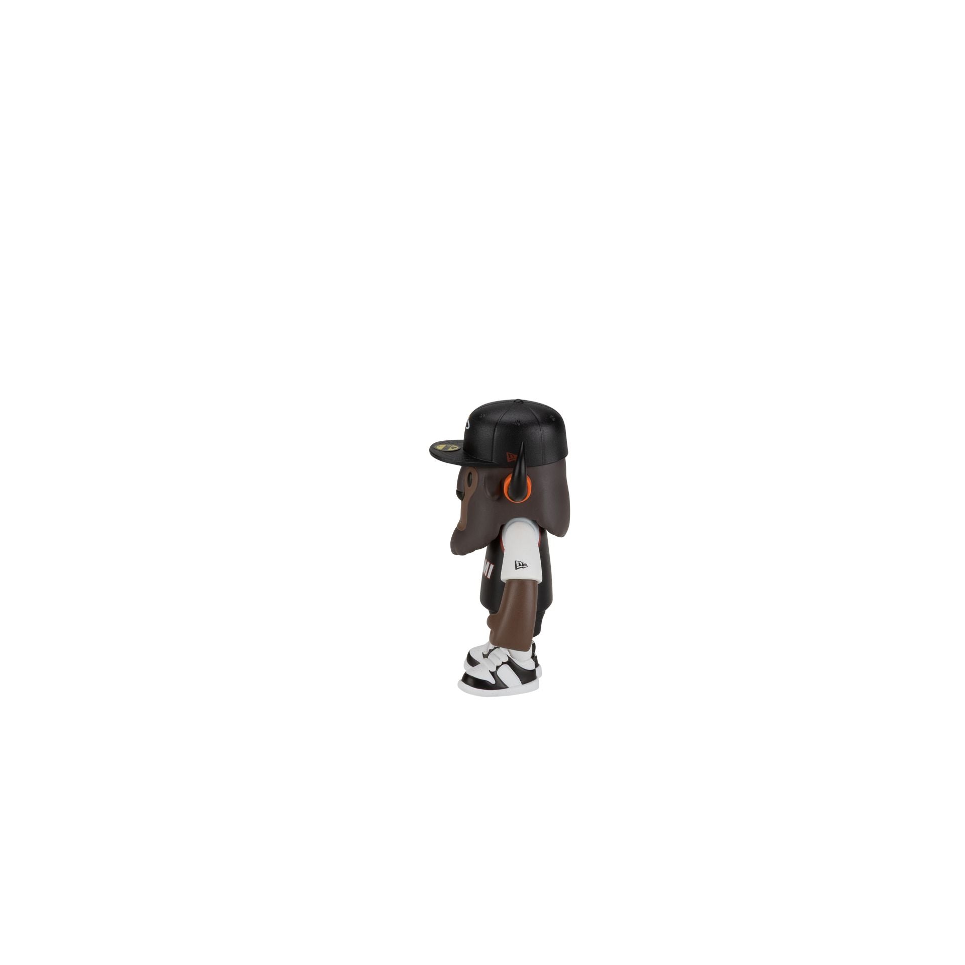 14903984_FFALO_NBA_25_MIAHEA_BLK_LSIDE-1.jpg