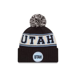 Pom Knit