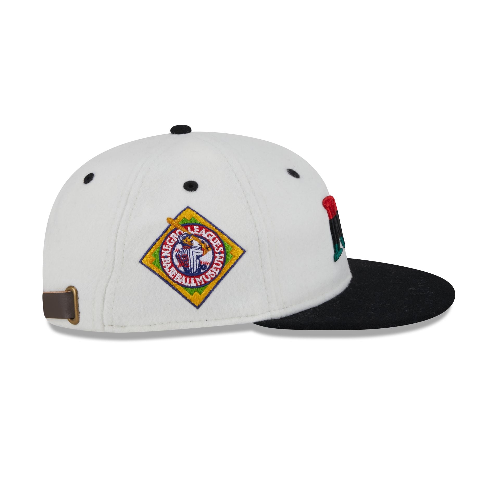 60661365_RC9FIFTY_LifestyleEnergy_NEW_20YORK_20BLACK_20YANKE_CHW_RSIDE-1.jpg