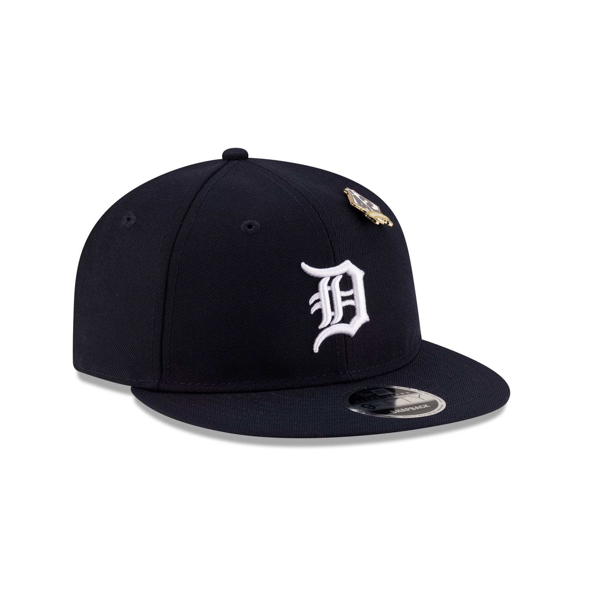 60662289_RC9FIFTY_JRD25_DETTIG_NAV_3QR-1.jpg