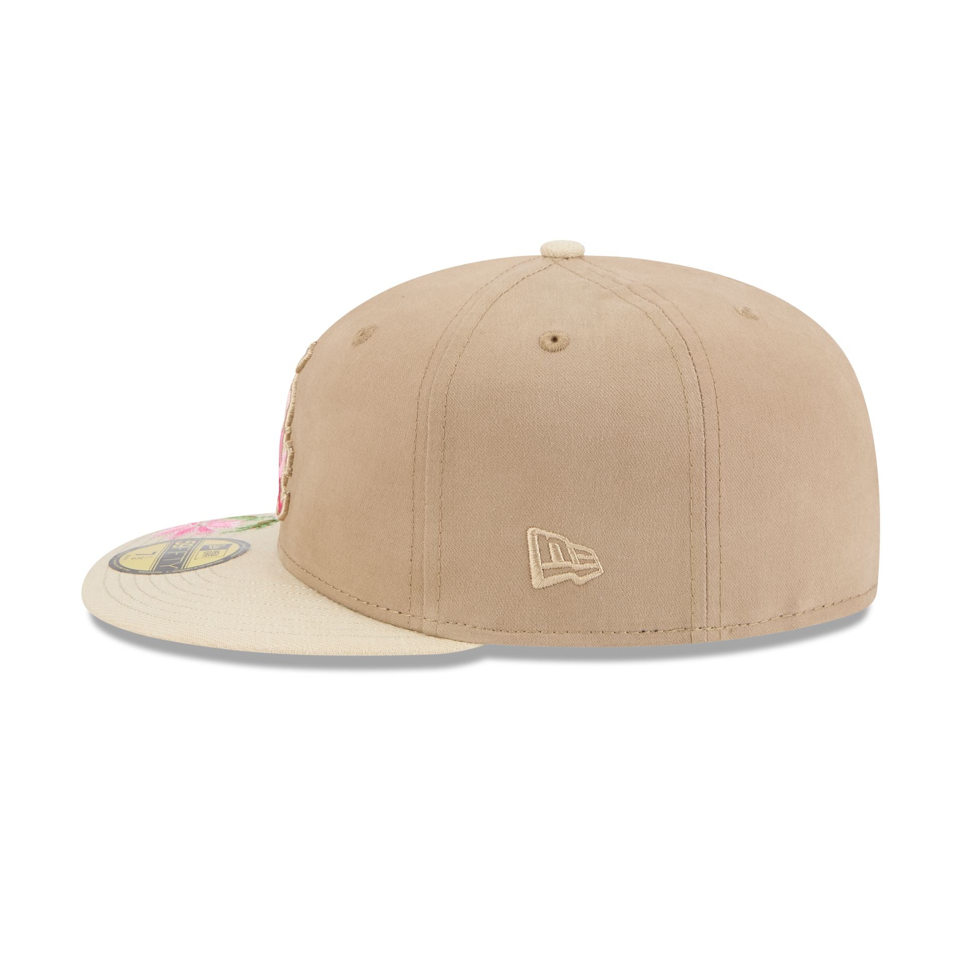 60668434_59FIFTY_HANDSTITCHEDFLORAL_CHIWHI_OTC_LSIDE-1.jpg