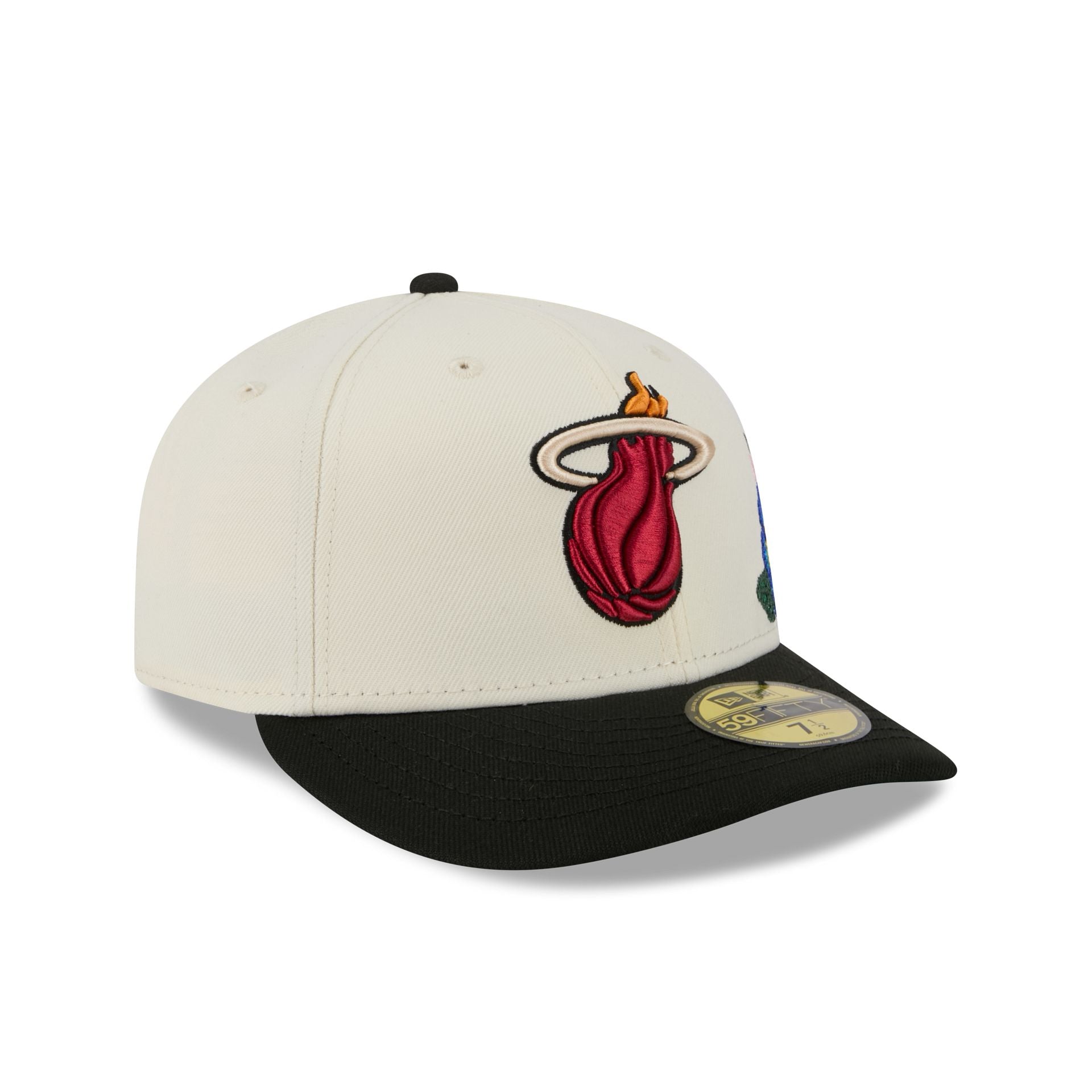 60669019_59FIFTY_TONALFLORALS25426_MIAHEA_OTC_3QR-1.jpg