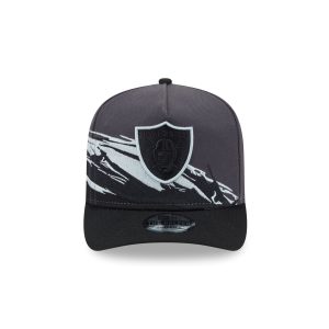 Graphite Brushstroke Golfer