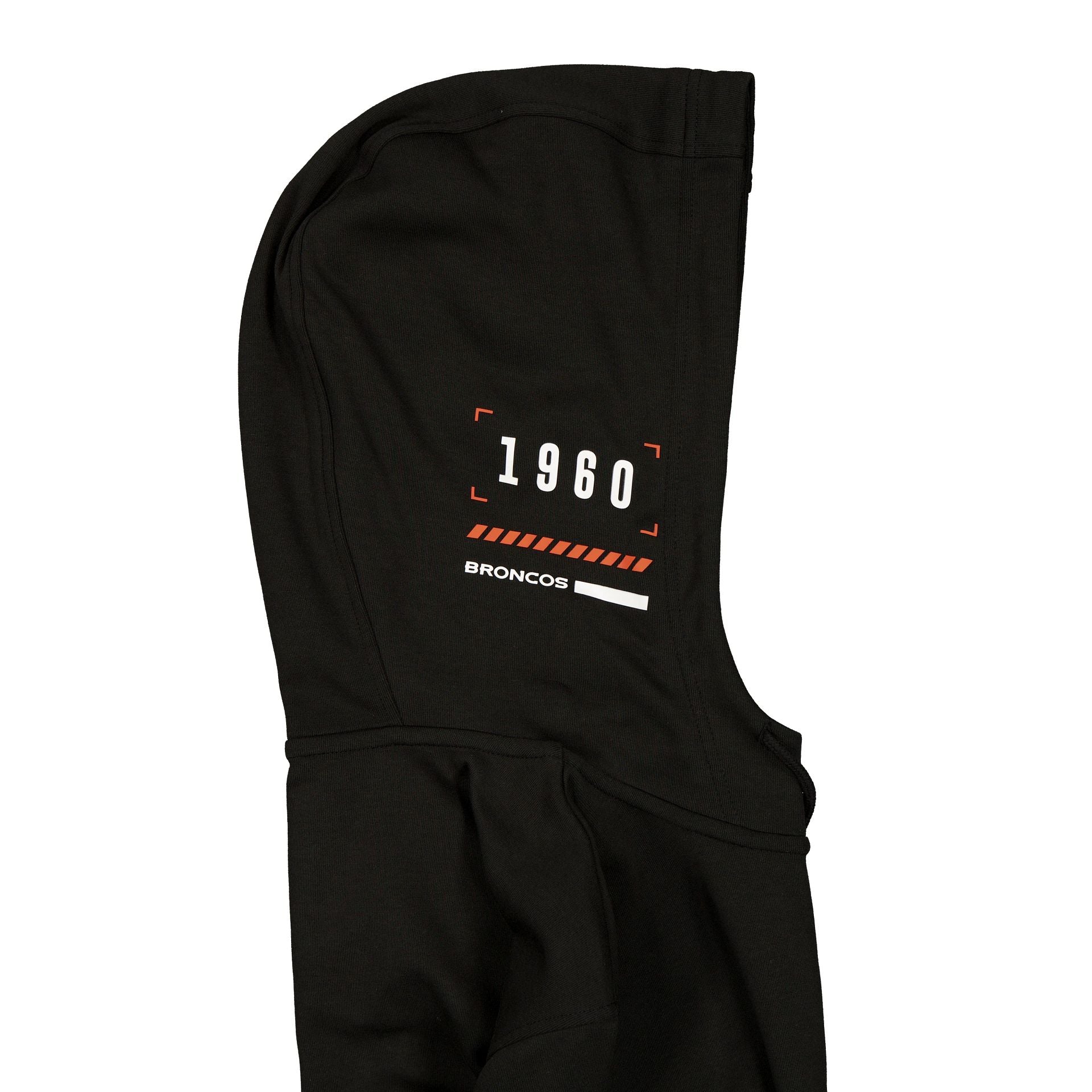 60682734_HOODEDPULLOVER_NFL25SIDELINE_DENBRO_BLK_DETAIL-1.jpg