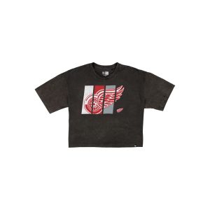 Sport Night Women's Cropped Black T-Shirt