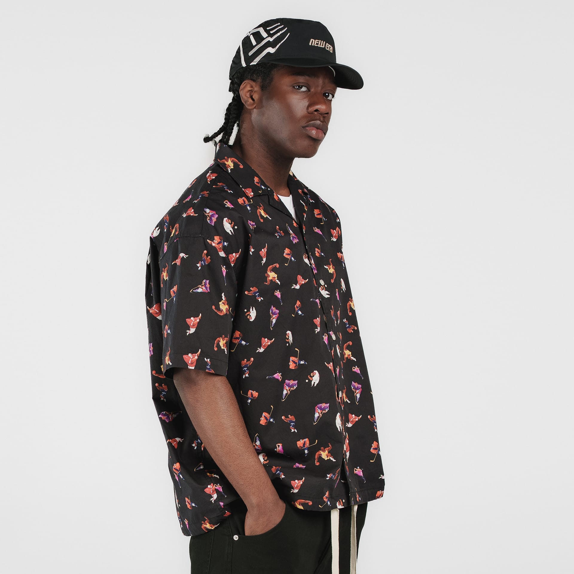 60693208_NE1-0111-OPENCOLLARSSSHIRT_OPENCOLLARSSSHIRT_BrandNewEra_Black_1x1_aab266eb-4e0a-4240-804f-9a4ebe01498c.jpg