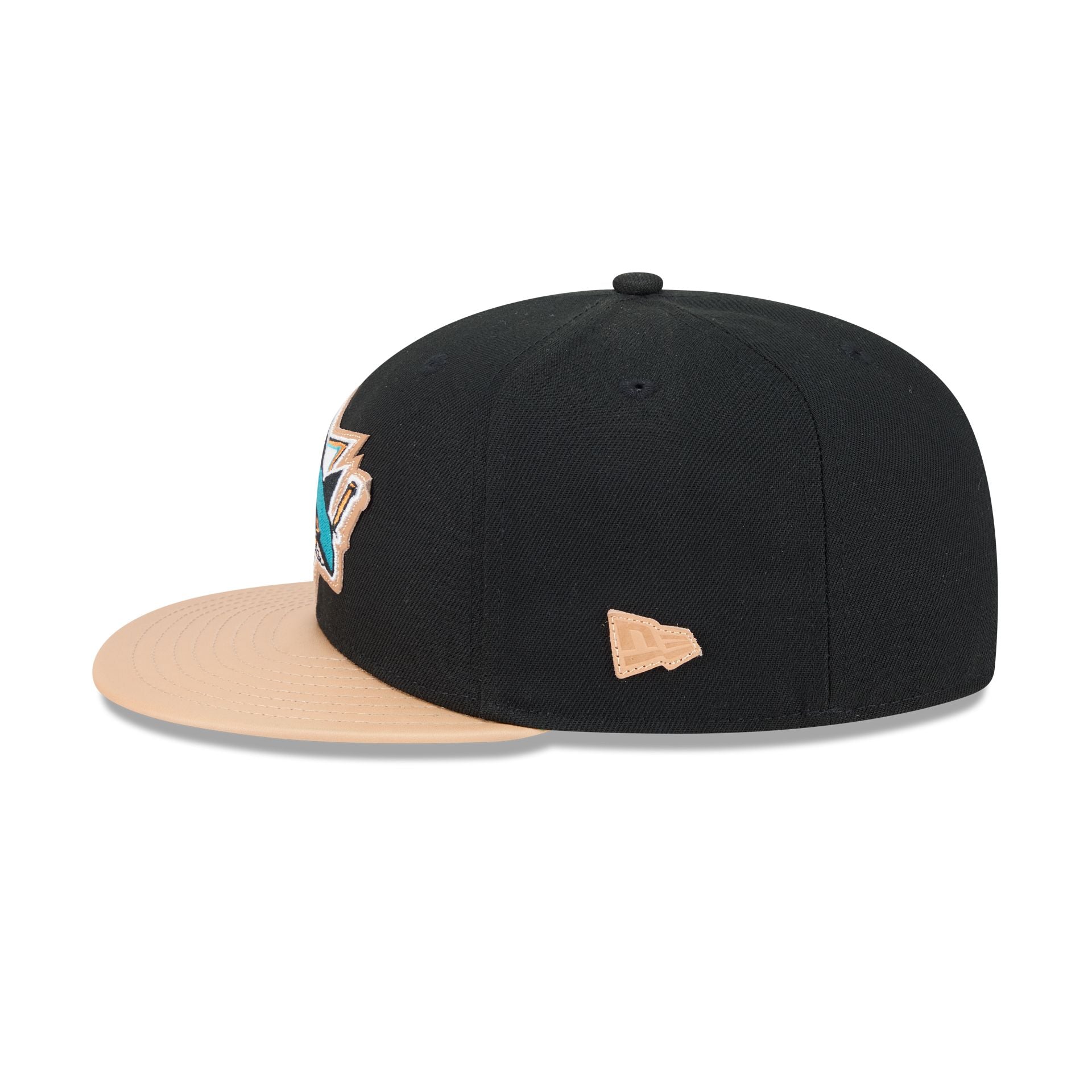 60696142_59FIFTY_5950LEATHER25990_SAJSHA_OTC_LSIDE-1.jpg
