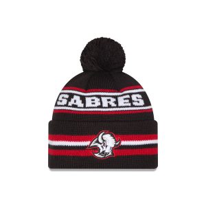 Alternate Classic Pom Knit