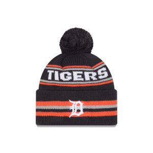 Classic Pom Knit