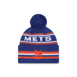 Classic Pom Knit