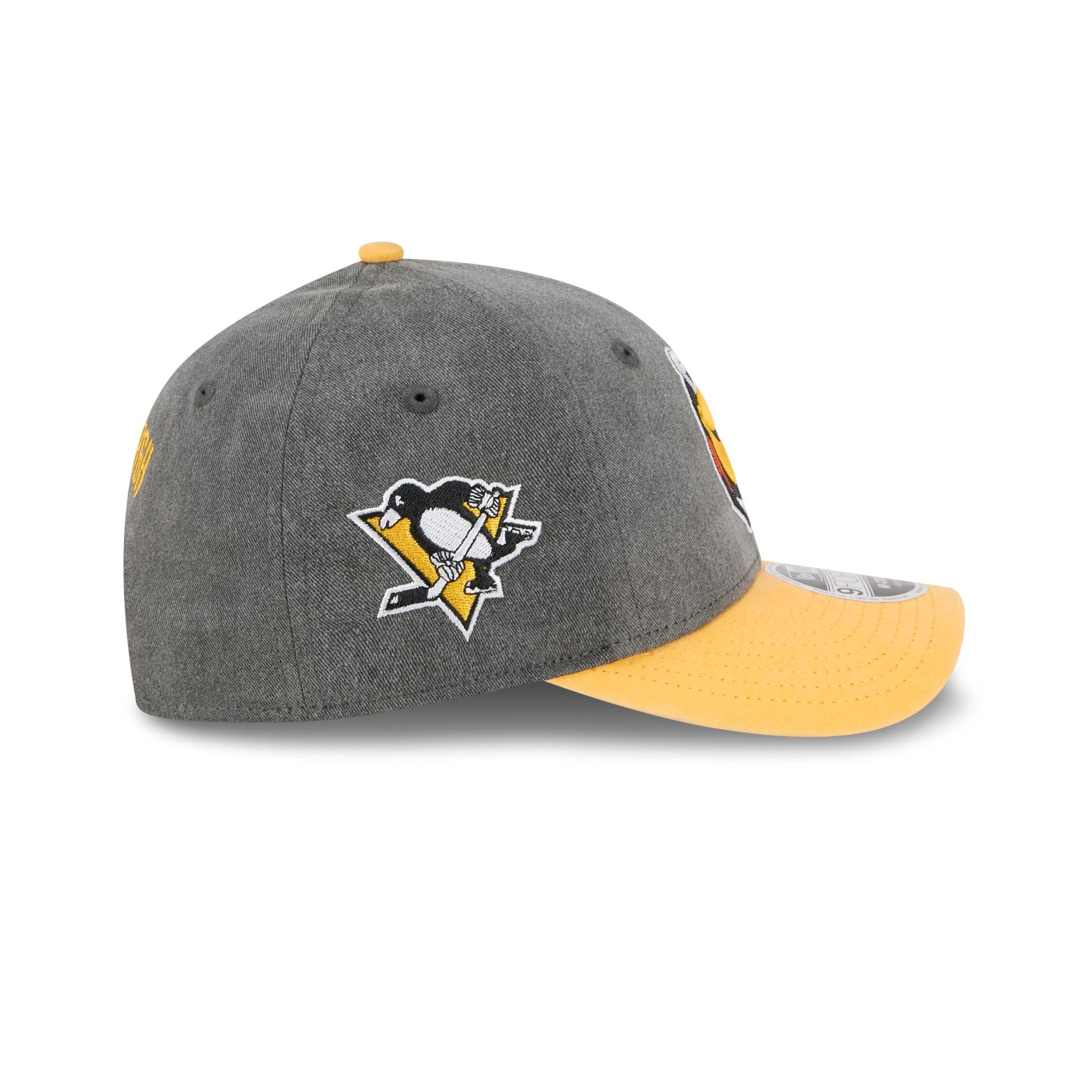 60712408_9FORTYMC_940MCMASCOT25996_PITPEN_STM_RSIDE-1.jpg