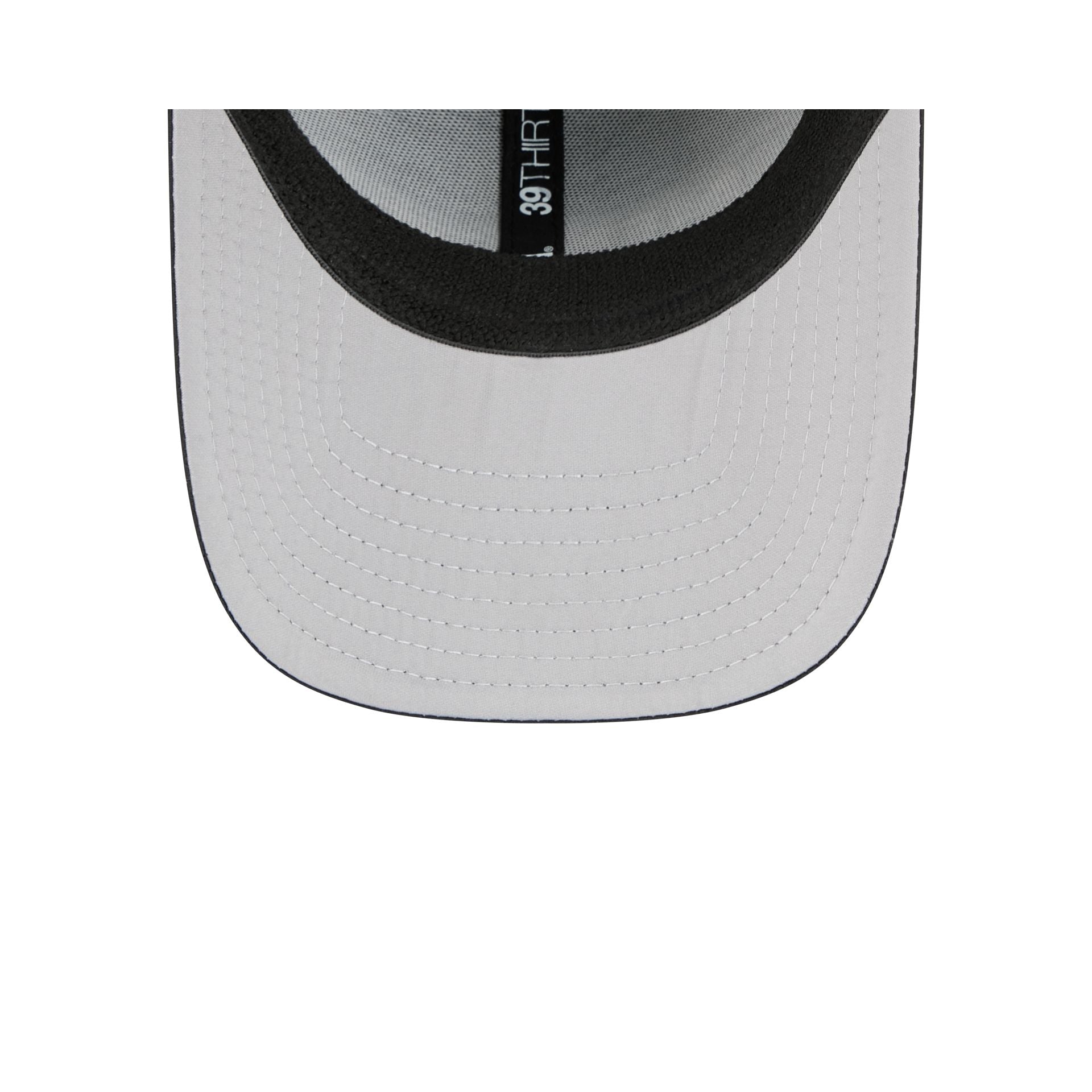 60721333_39THIRTY_3930PERF25805_PENRAC_OTC_UV-1.jpg
