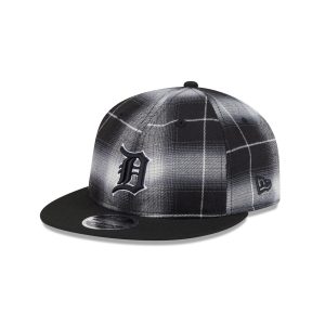 Black and White Plaid Retro Crown 9FIFTY Snapback