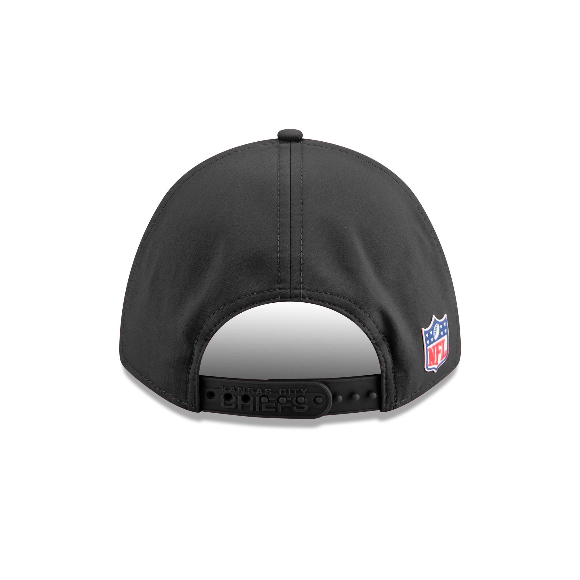 60731278_9FORTYMC_NFL25_SLCW_KANCHI_STC_R-1.jpg