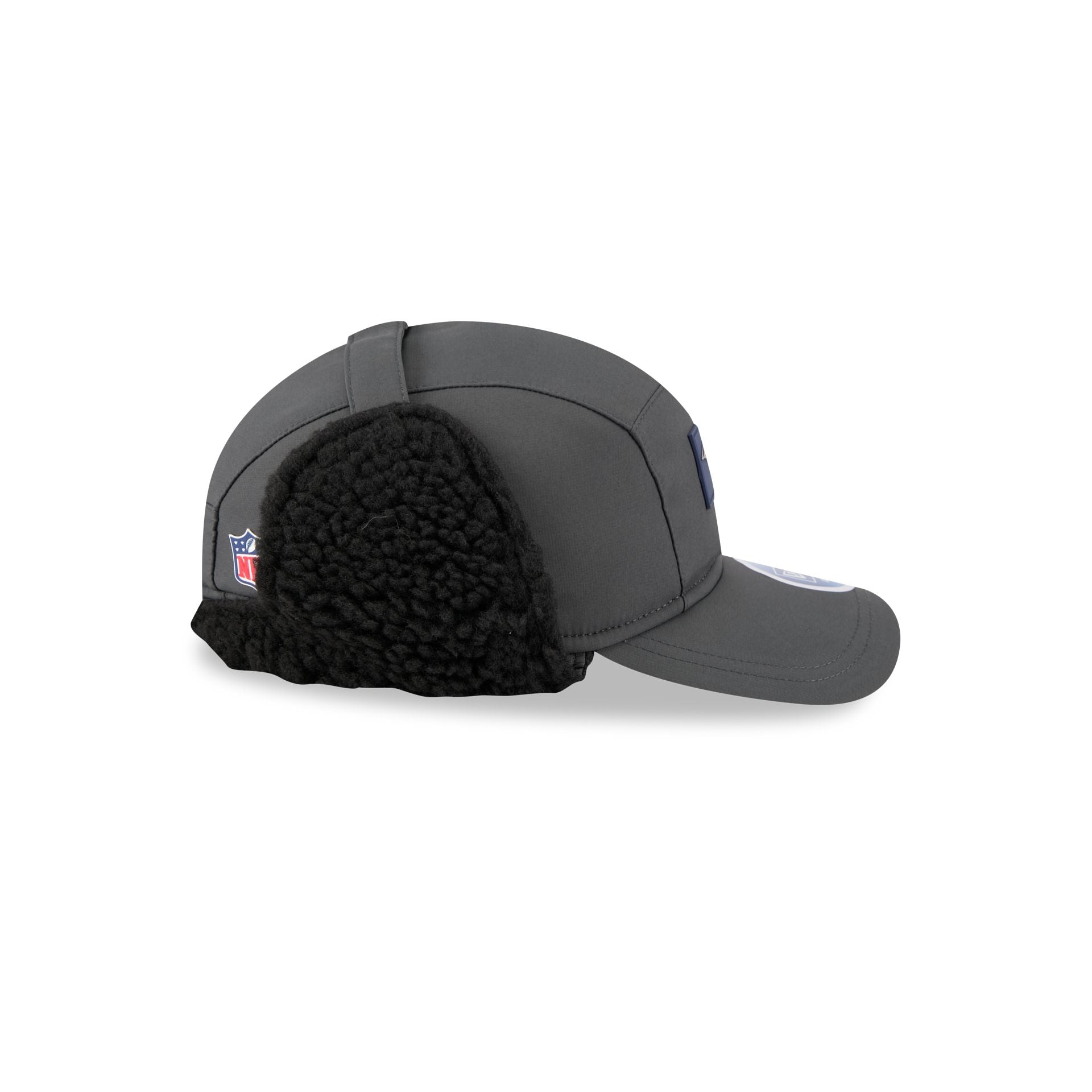 60731410_RUNNER_NFL25SLCWRNNRDOGNEEPATSTCOTC_NEEPAT_STCOTC_RSIDE-1.jpg