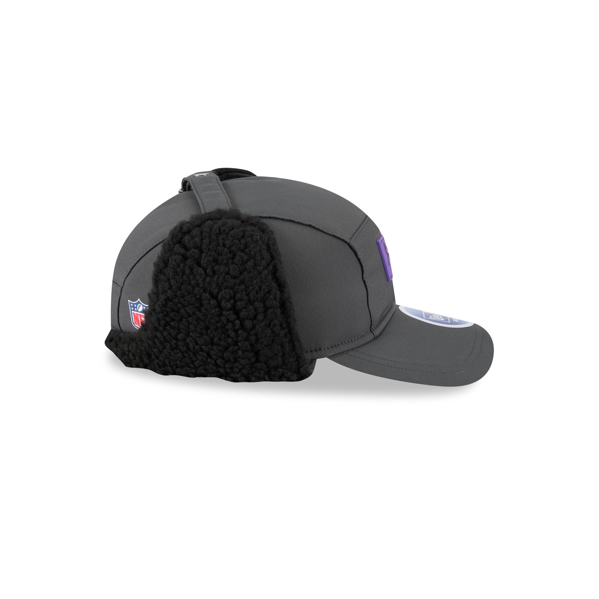60731418_RUNNER_NFL25SLCWRNNRDOGMINVIKSTCOTC_MINVIK_STCOTC_RSIDE-1.jpg