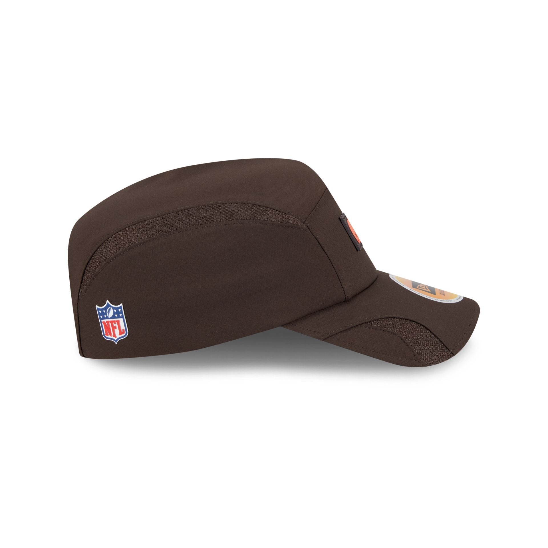 60732342_RUNNER_NFL25SLRNNR_CLEBRO_OTC_RSIDE-1.jpg