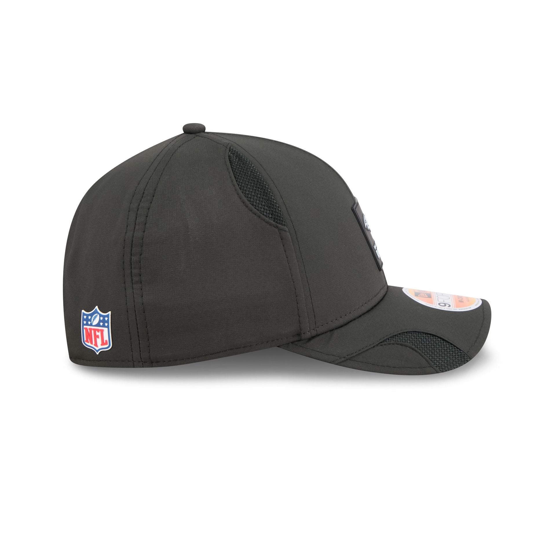 60732424_9FORTYMC_NFL25SL940MC_BALRAV_OTC_RSIDE-1.jpg