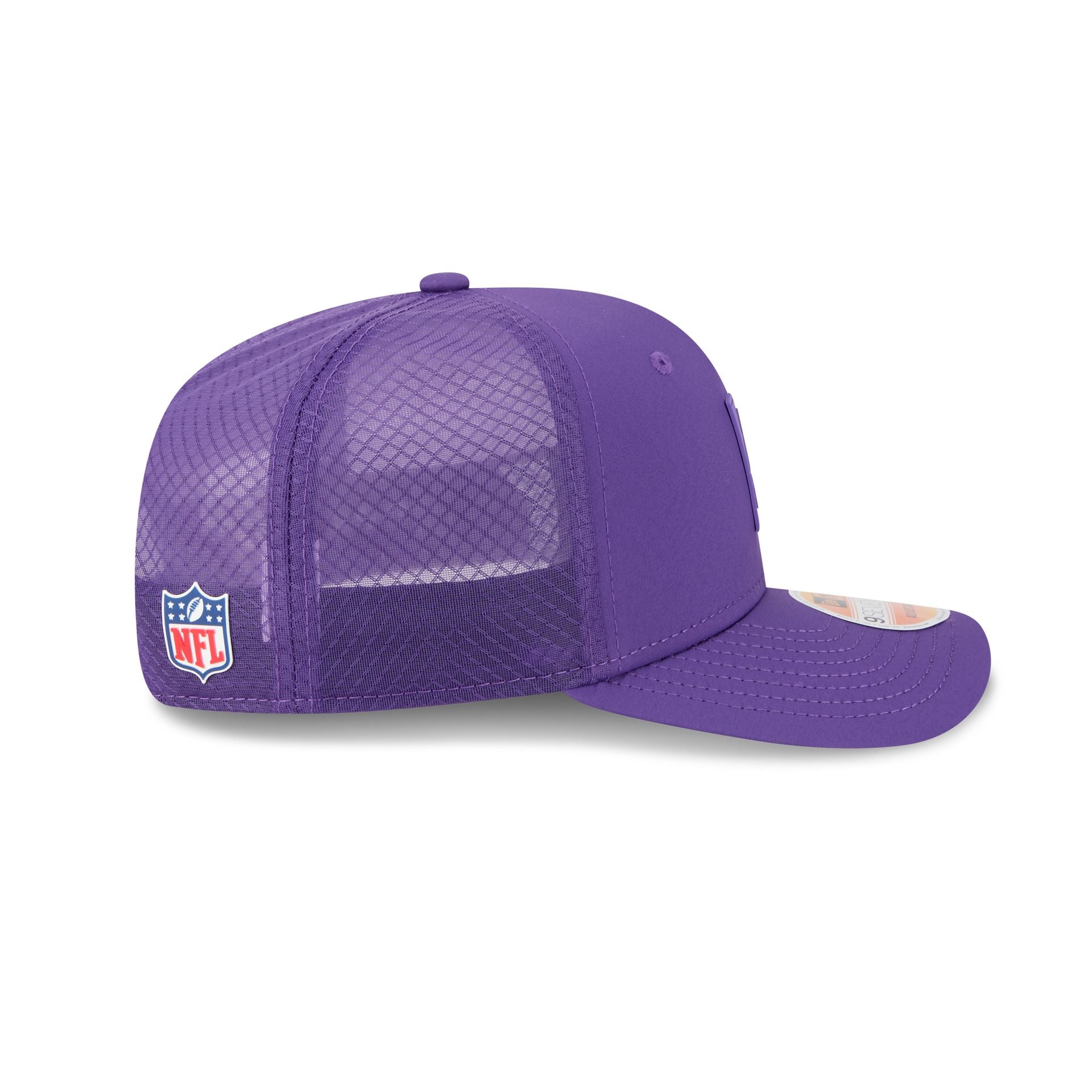 60732580_9SEVENTY_NFL25SL970_MINVIK_OTC_RSIDE-1.jpg