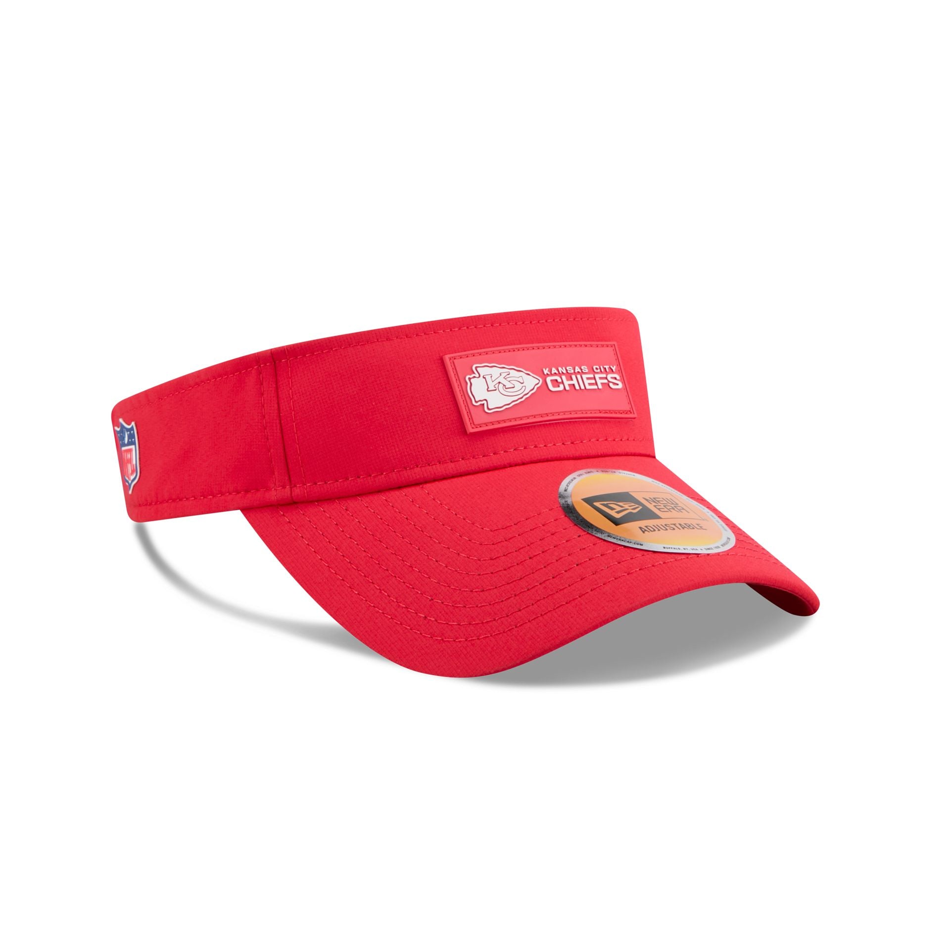 60732828_VISOR_NFL25SLVSR_KANCHI_OTC_3QR.jpg
