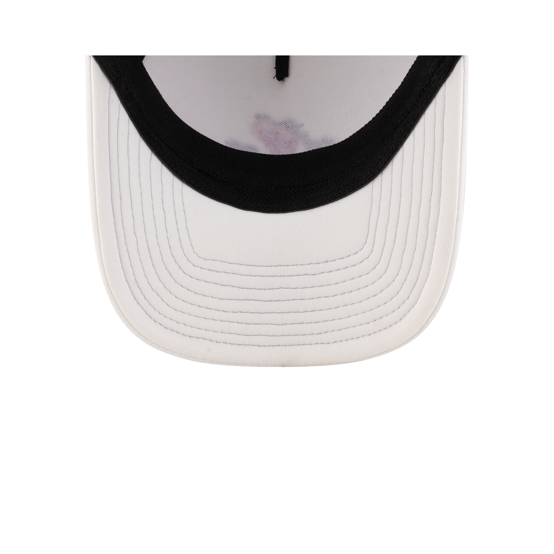60747351_9FORTMC_BNETRAIN9FORTYMCAF_BNE_WHT_UV-1.png