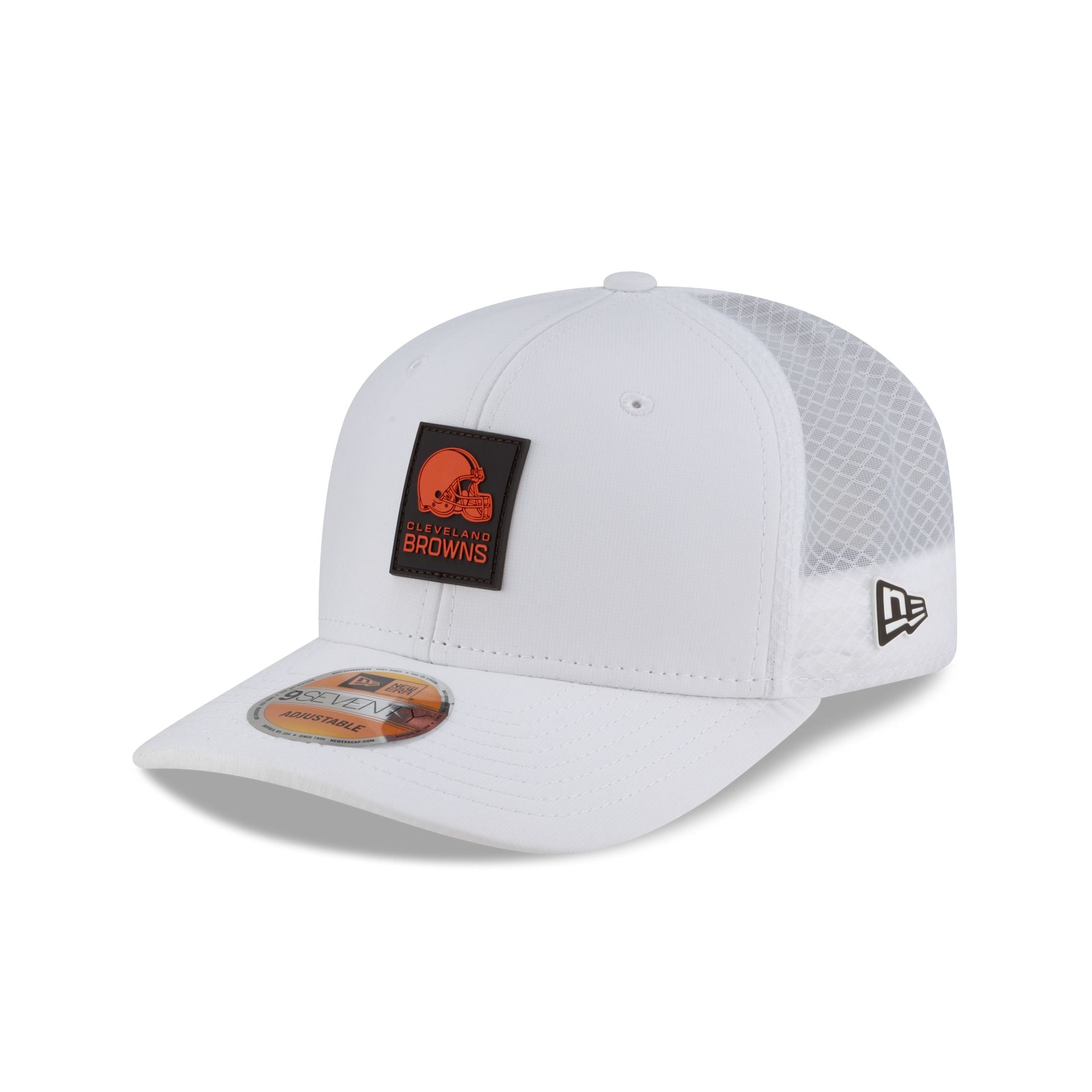 60752975_9SEVENTY_NFL25_FUNCTIONALFANDOM_ECOMEXC_CLEBRO_WHT_3QL.jpg
