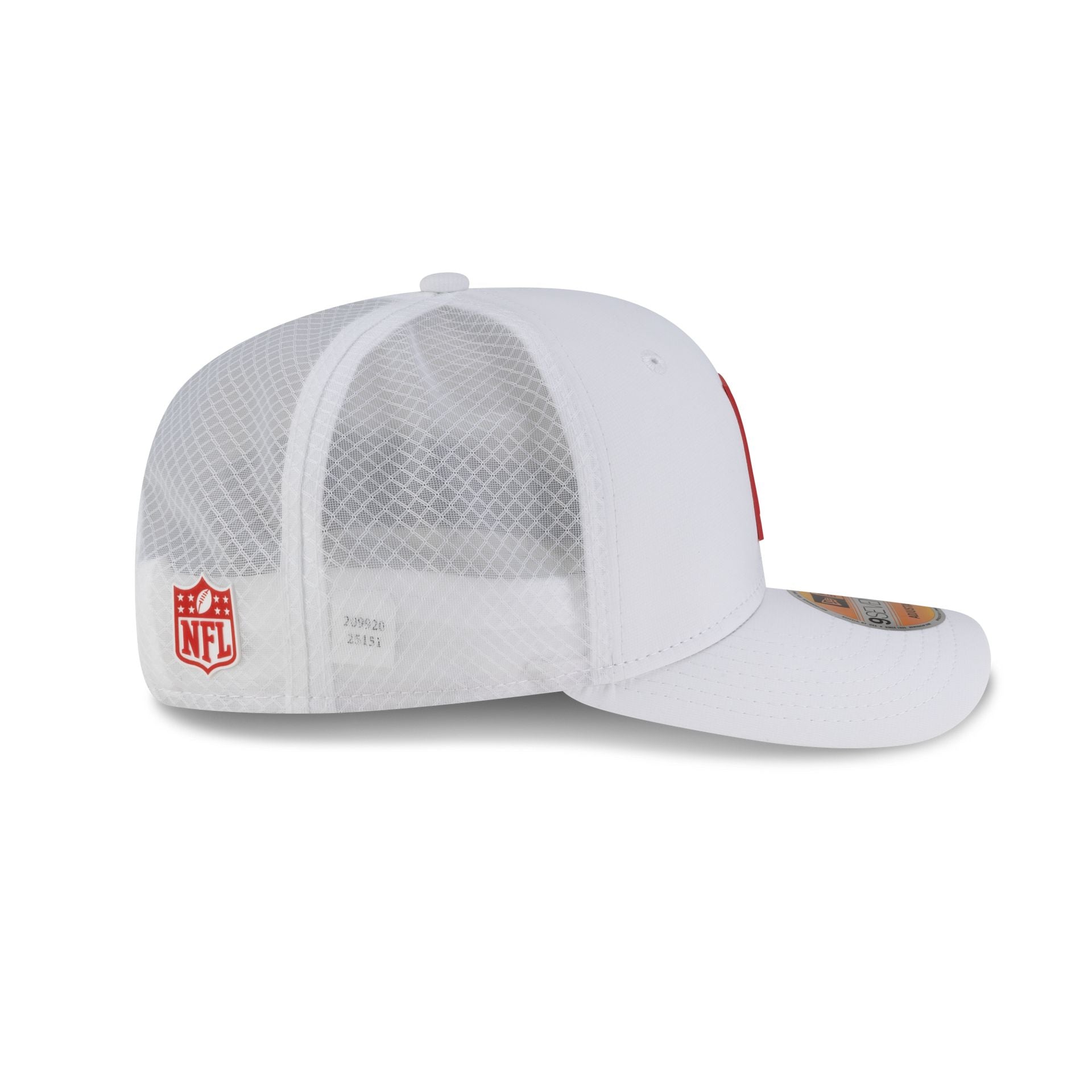 60752982_9SEVENTY_NFL25_FUNCTIONALFANDOM_ECOMEXC_KANCHI_WHT_RSIDE-1.jpg