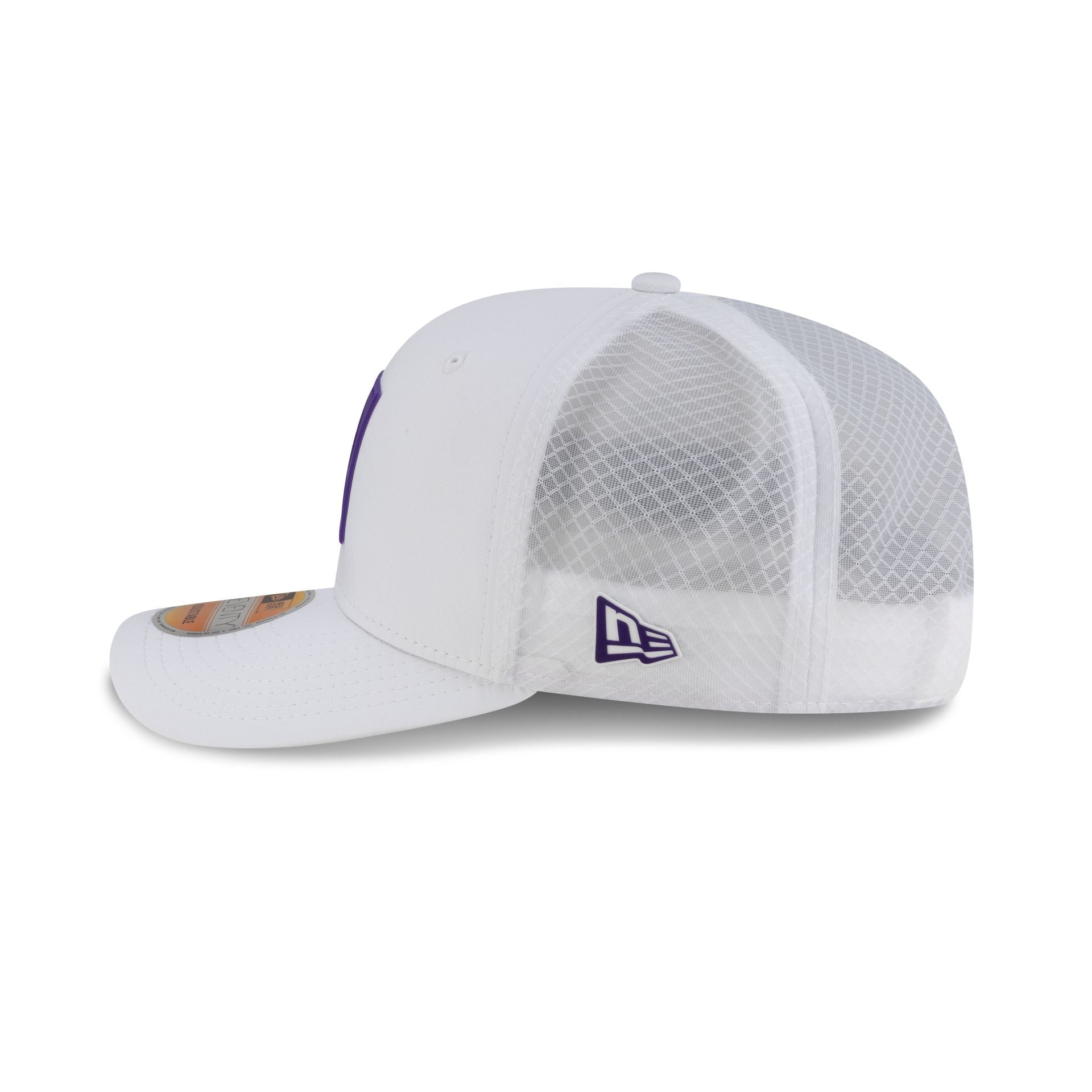 60752993_9SEVENTY_NFL25_FUNCTIONALFANDOM_ECOMEXC_MINVIK_WHT_LSIDE-1.jpg