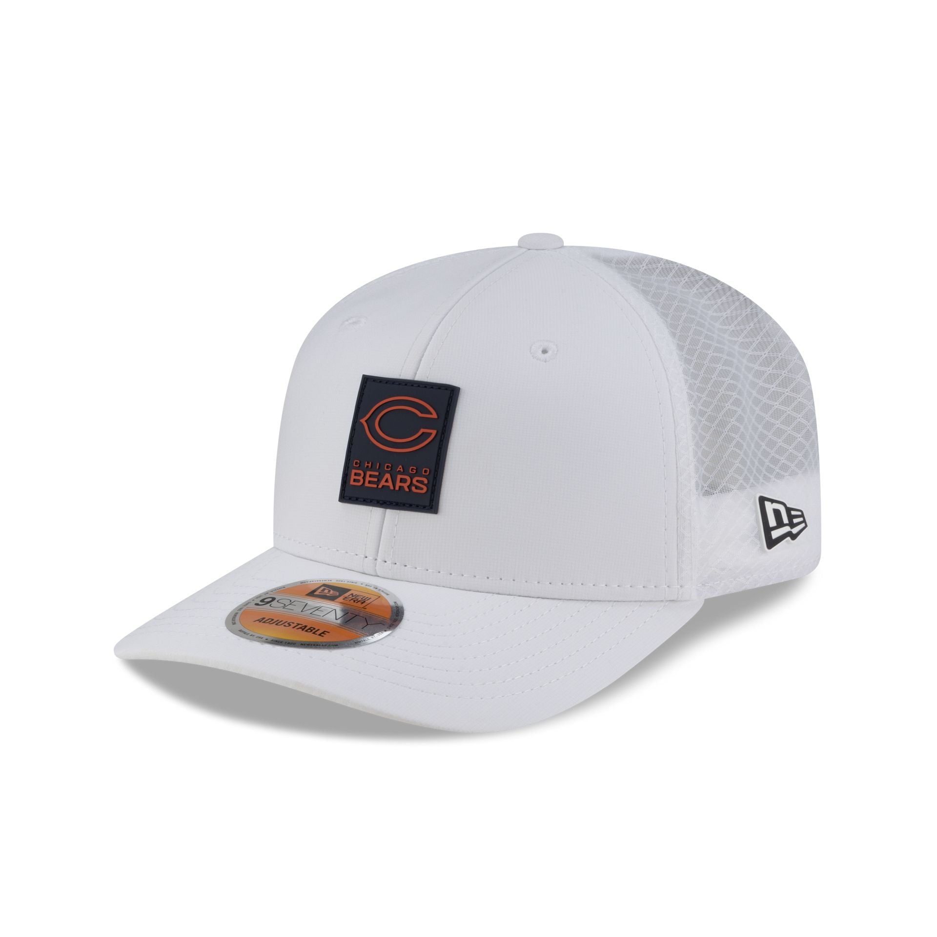 60753011_9SEVENTY_NFL25_FUNCTIONALFANDOM_ECOMEXC_CHIBEA_WHT_3QL-1.jpg