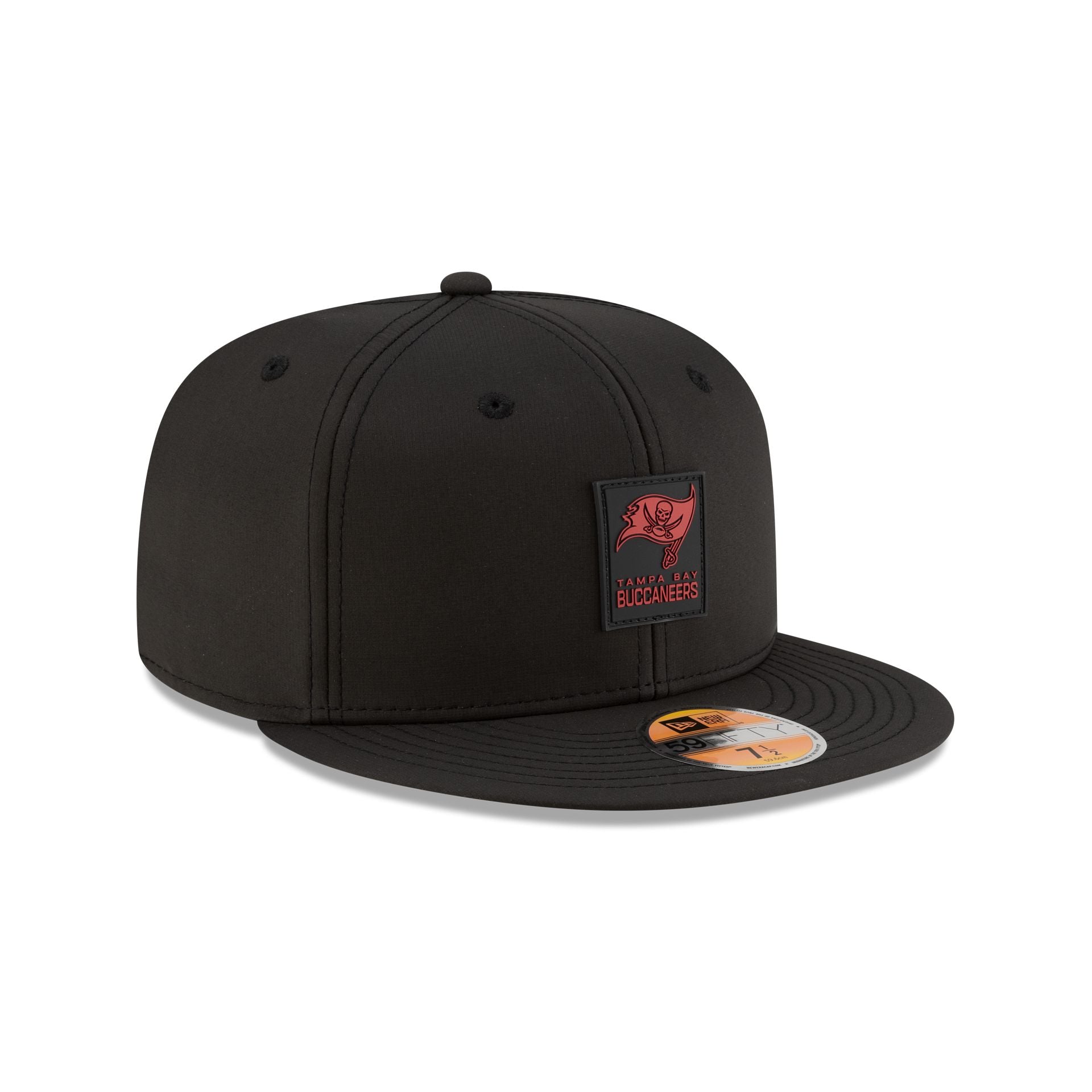60753020_59FIFTY_NFL25_FUNCTIONALFANDOM_ECOMEXC_TAMBUC_BLK_3QR-1.jpg