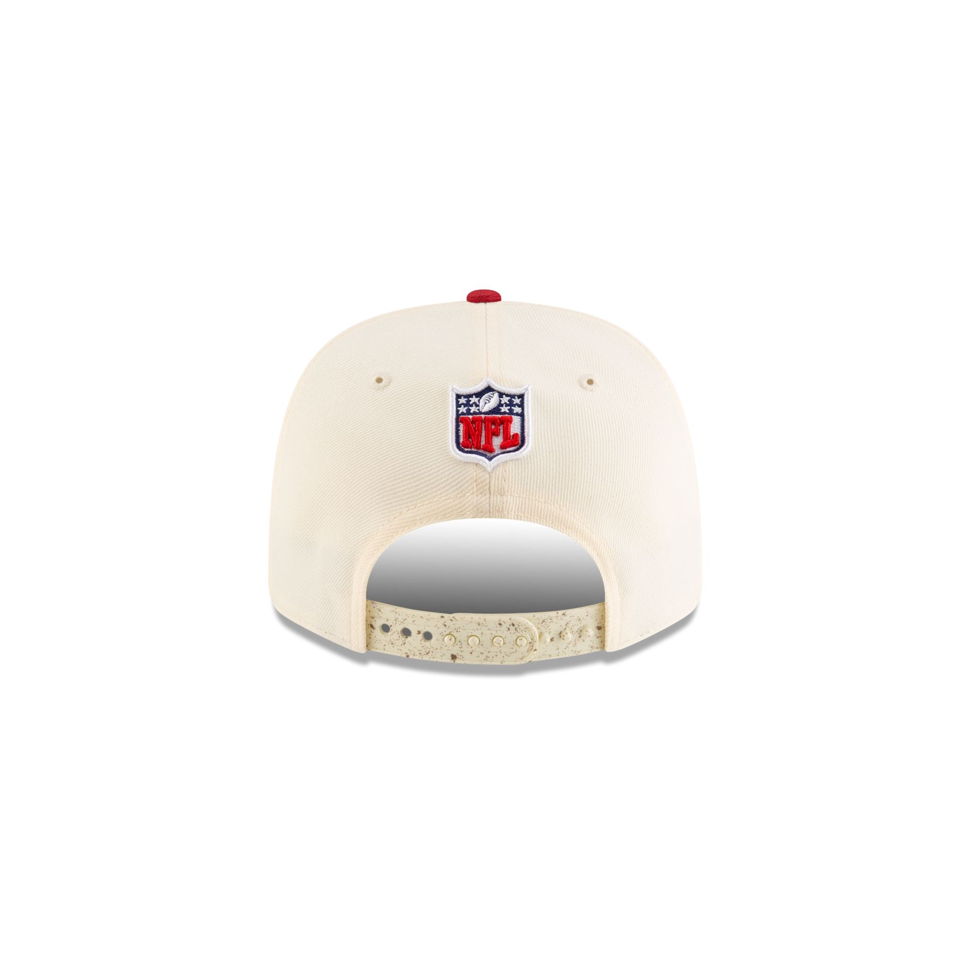 60760620_9SEVENTY_NFL25RIVALS_ARICARRIV25_C2_A0_OTC_R-1.jpg