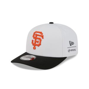 GORE-TEX White 9SEVENTY Stretch-Snap