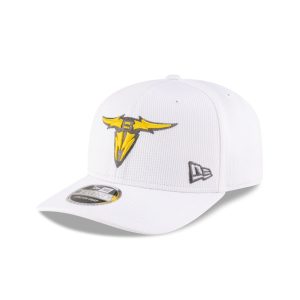 White 9SEVENTY Stretch-Snap