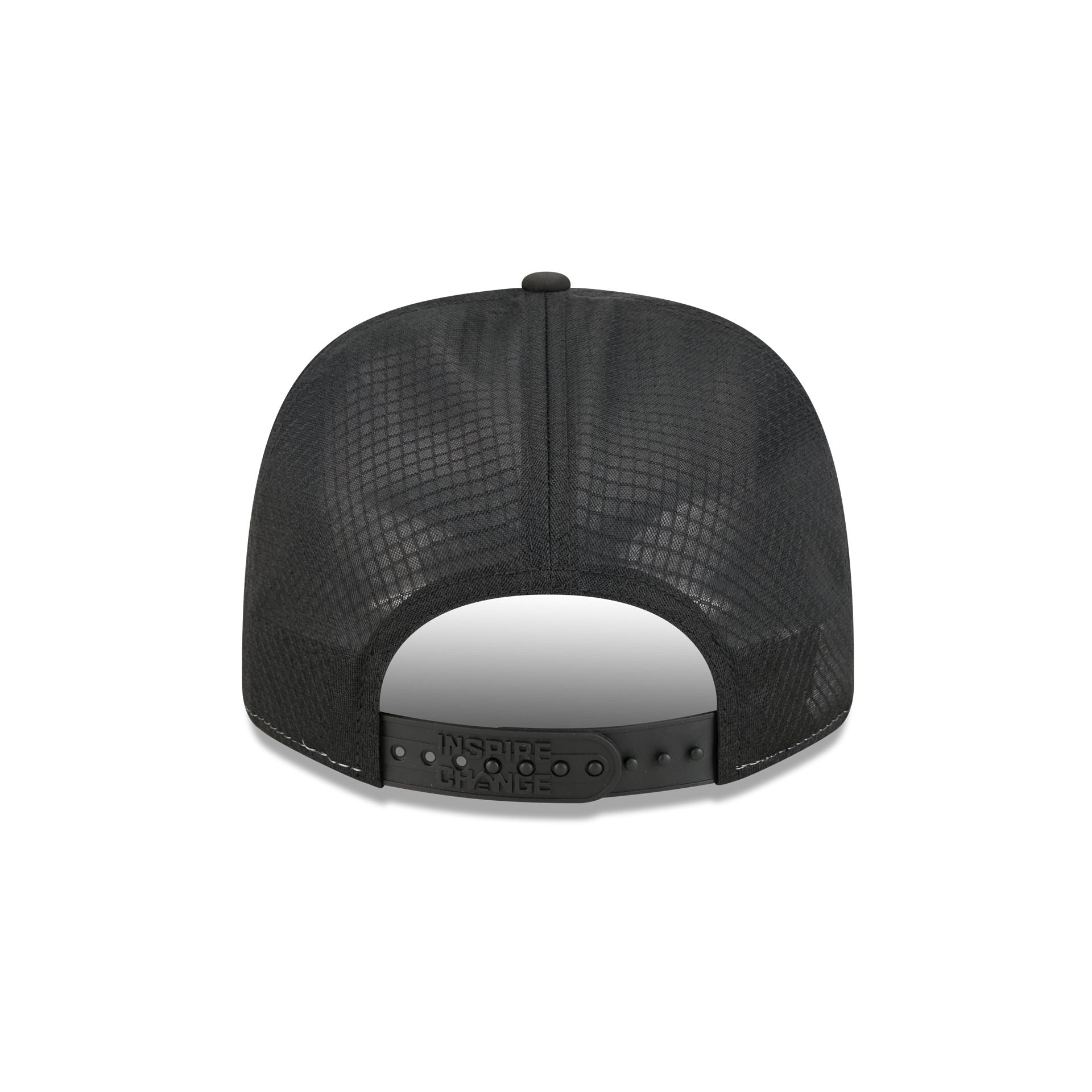 60764559_9SEVENTYSPLITPANEL_NFL25IC9SEVENTYSS_ATLFAL_OTC_R-1.jpg