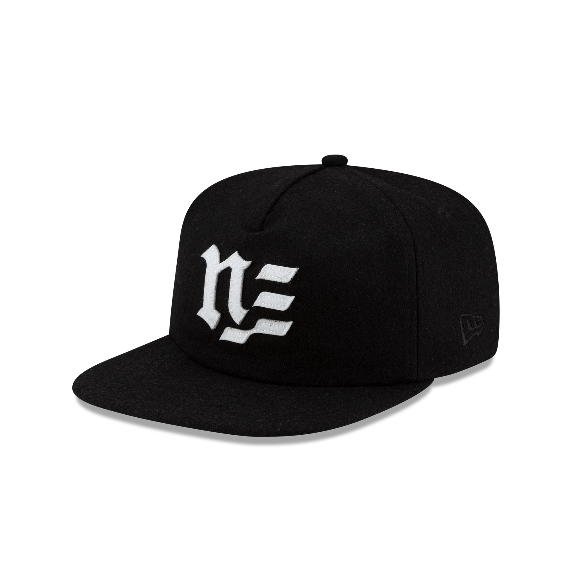 60767801_19TWENTY_FW25_NEB_NEWERA_BLACK_3QL.png