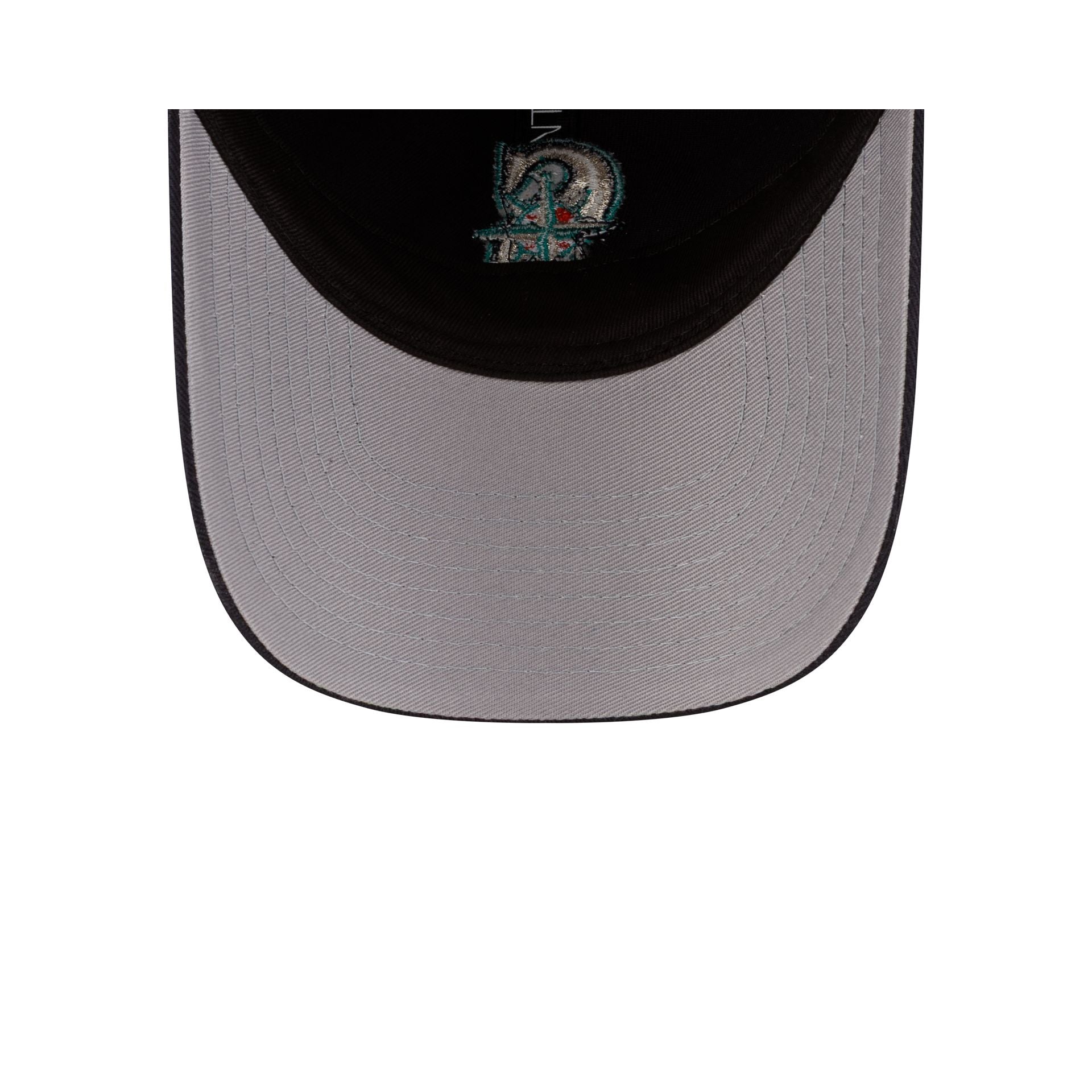 60769556_Y9TWENTY_MLB25XHIDDENPIGEONS_COLLAB25_SEAMAR_NAV_UV-1.jpg