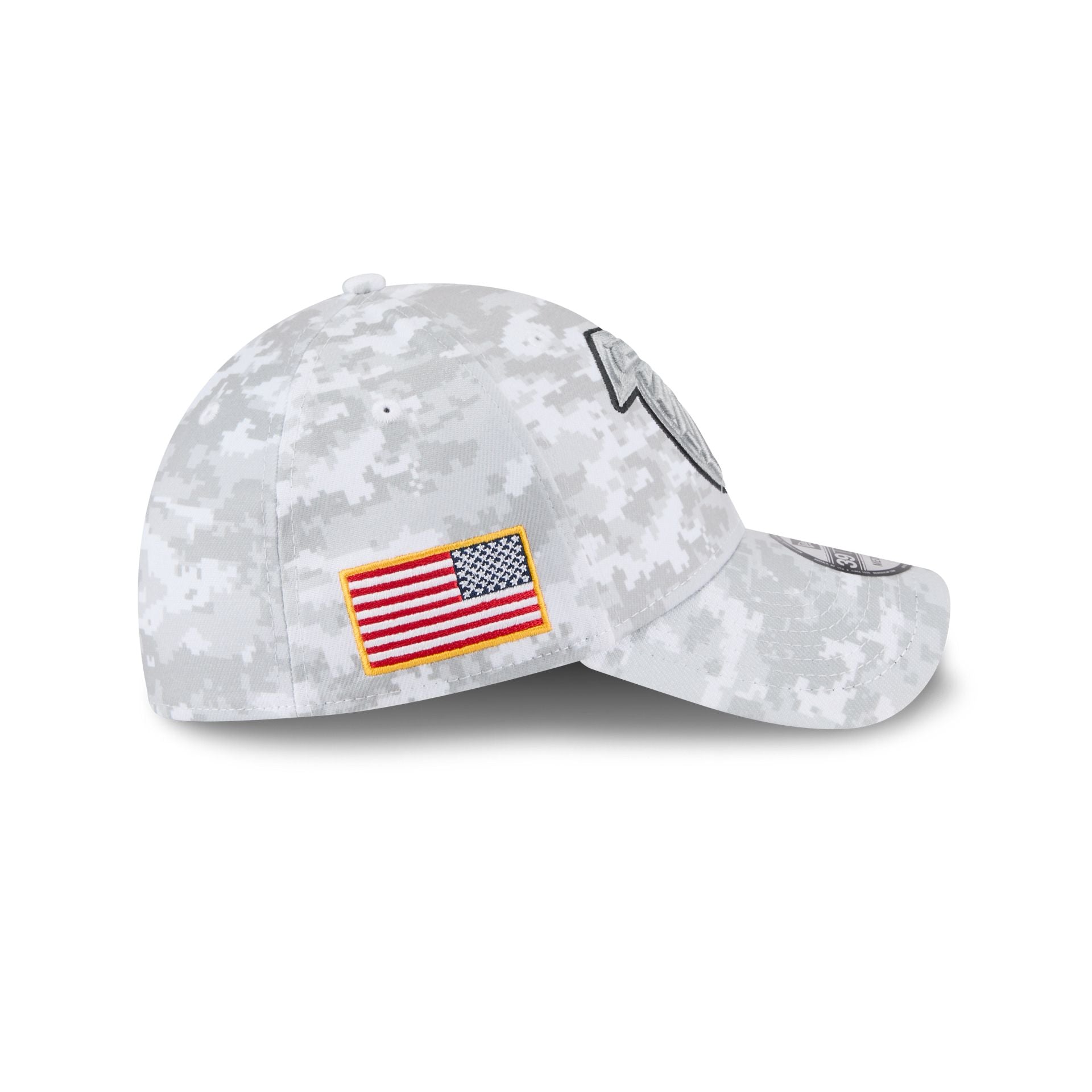 60770859_39THIRTY_NFL25STSFP29820_ATLFAL_OTC_RSIDE-1.jpg