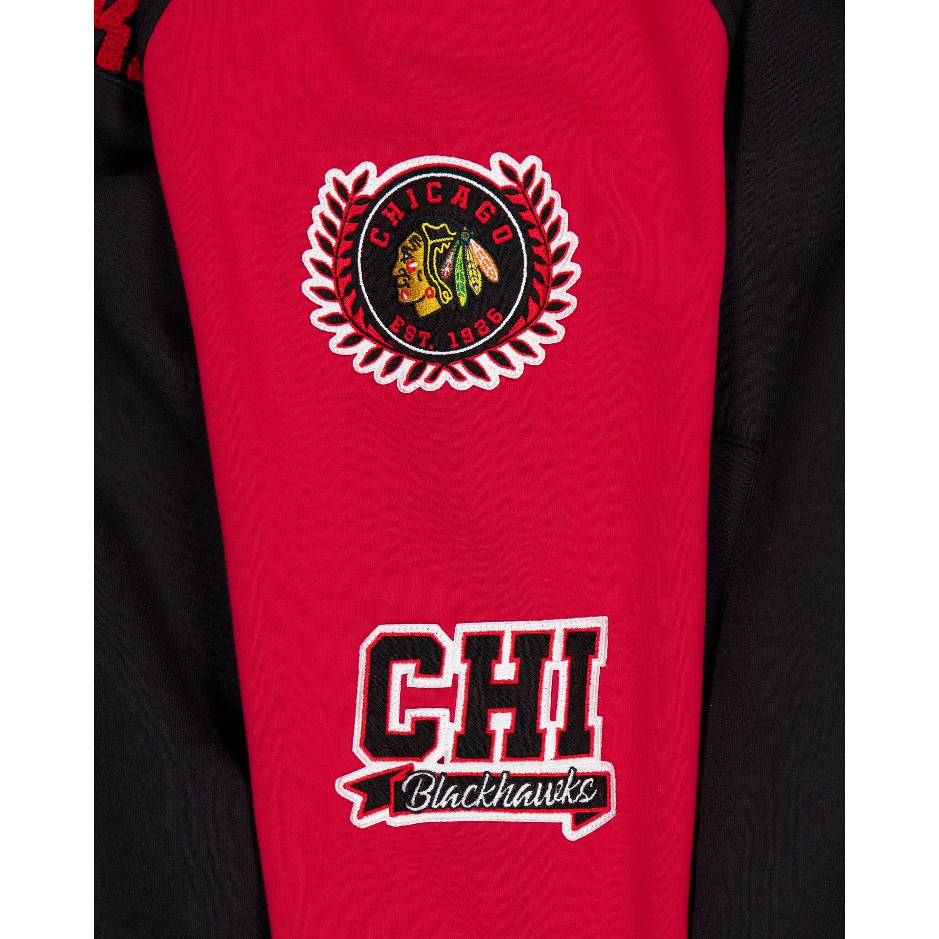 60774978_FLEECE_20TOPS_THROWBACK_SS26_CHIBLA_OTC_DETAIL2-1.jpg