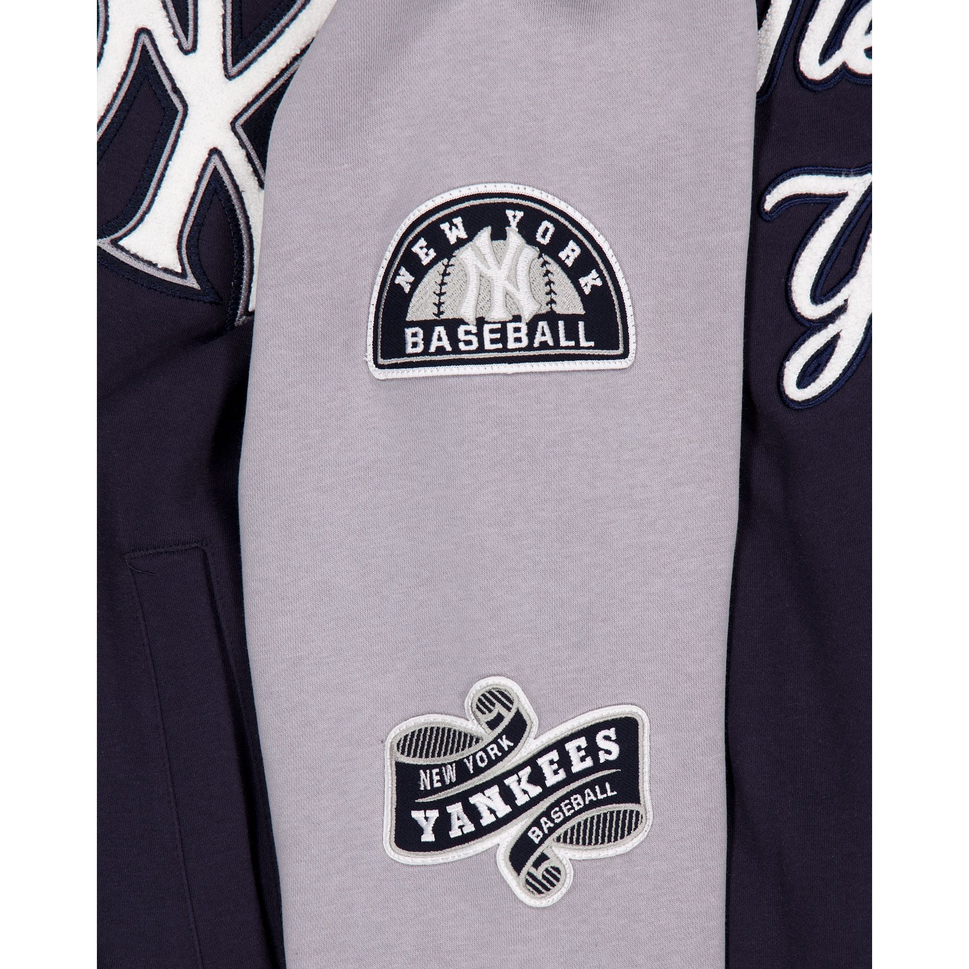60775475_FLEECE_20TOPS_THROWBACK_SS26_NEYYAN_OTC_DETAIL1-1.jpg