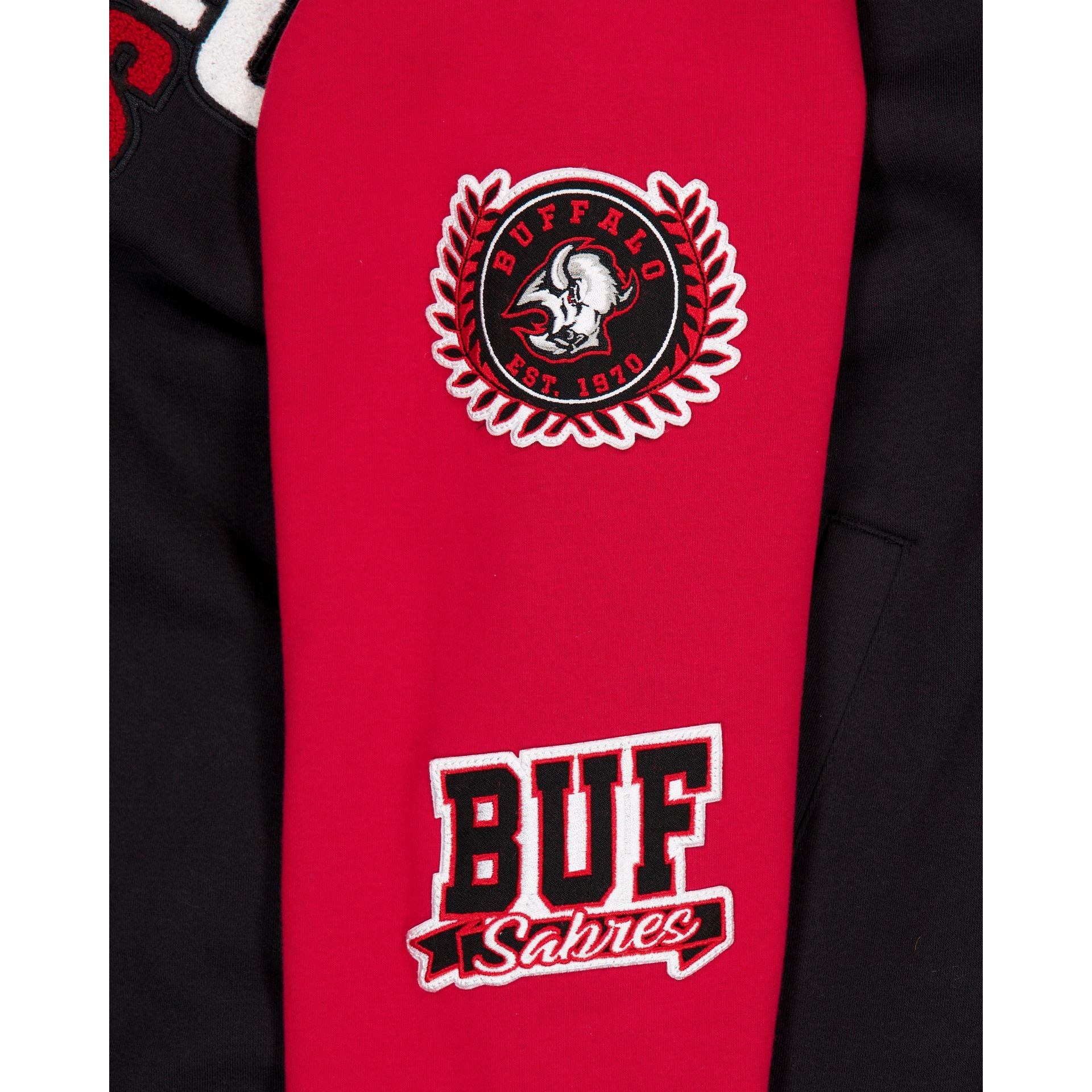 60776808_FLEECE_20TOPS_THROWBACK_SS26_BUFSAB_OTC_DETAIL2-1.jpg