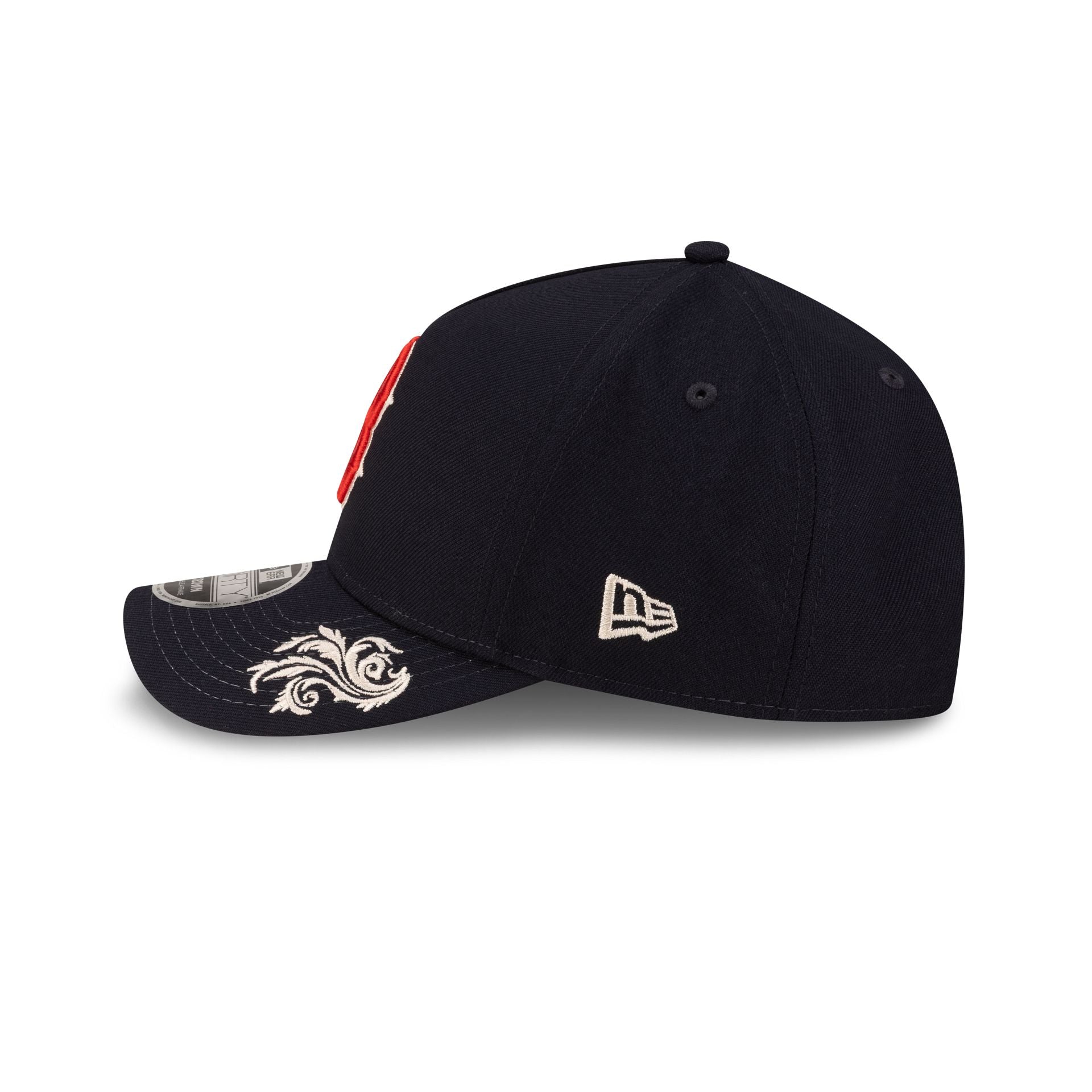 60792471_9FORTY_20M-CROWN_20A-FRAME_INTL26_MEXICOSS_BOSRED_NAVY_LSIDE-1.jpg