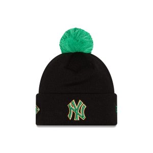 St. Patrick's Day 2026 Pom Knit