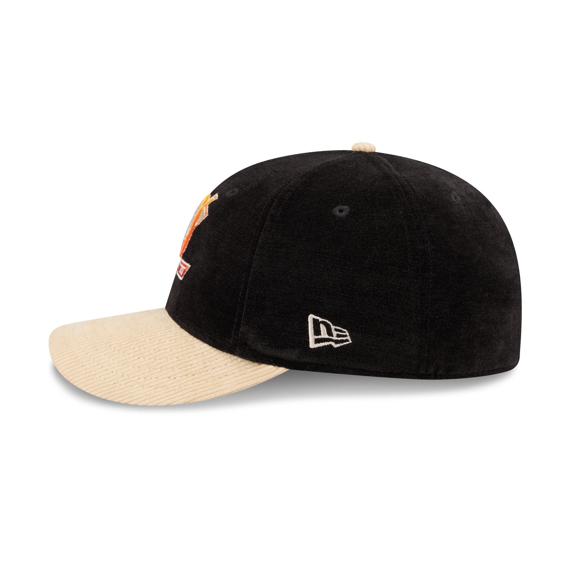 60832910_LP59FIFTY_LifestyleEnergy_ANAMIG_BLK_LSIDE-1.jpg