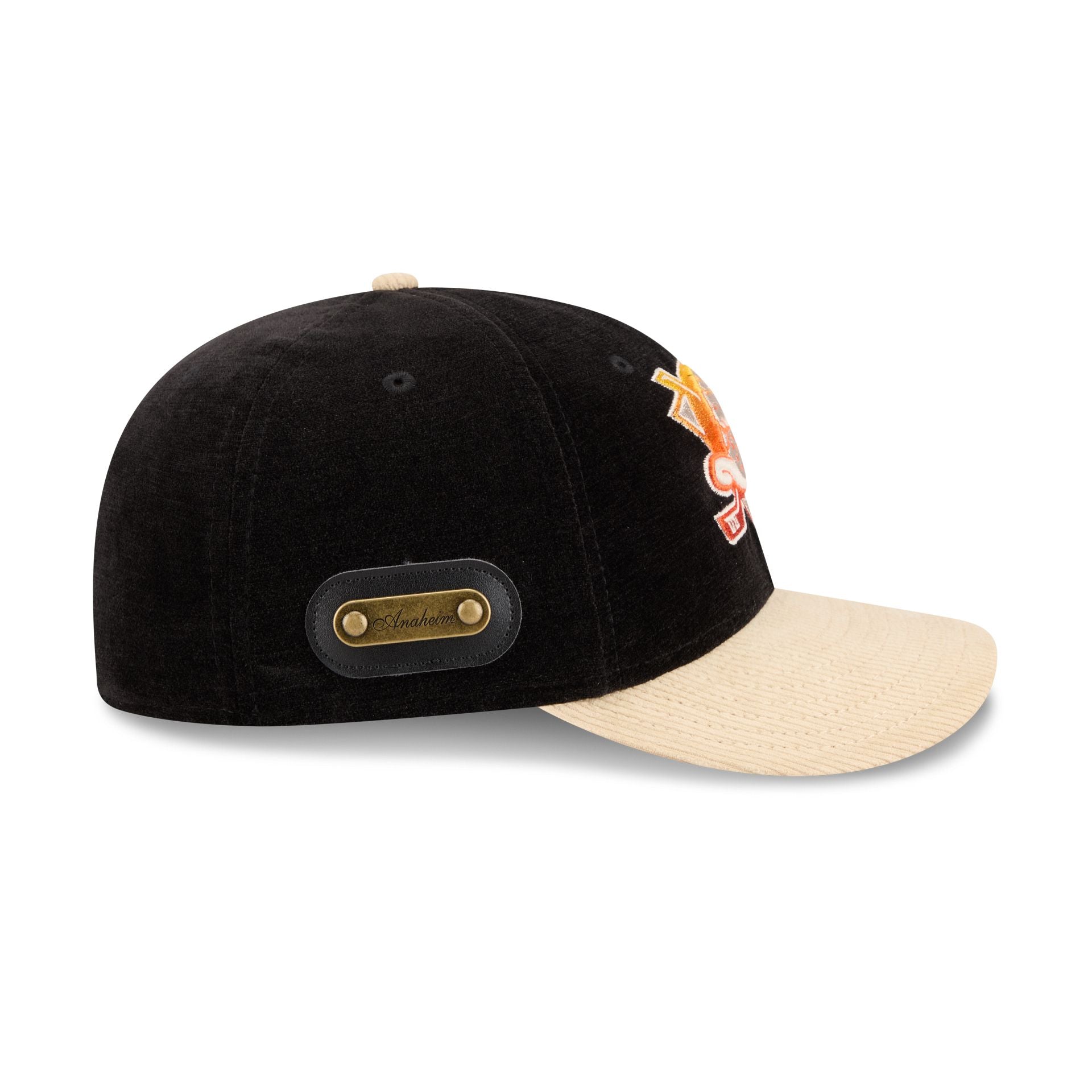 60832910_LP59FIFTY_LifestyleEnergy_ANAMIG_BLK_RSIDE-1.jpg