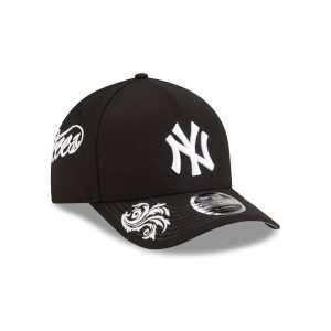 Script Black and White 9FORTY M-Crown A-Frame Snapback