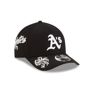 Script Black and White 9FORTY M-Crown A-Frame Snapback