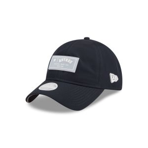 Labeled Women's 9TWENTY Adjustable