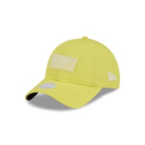 Labeled Women's 9TWENTY Adjustable