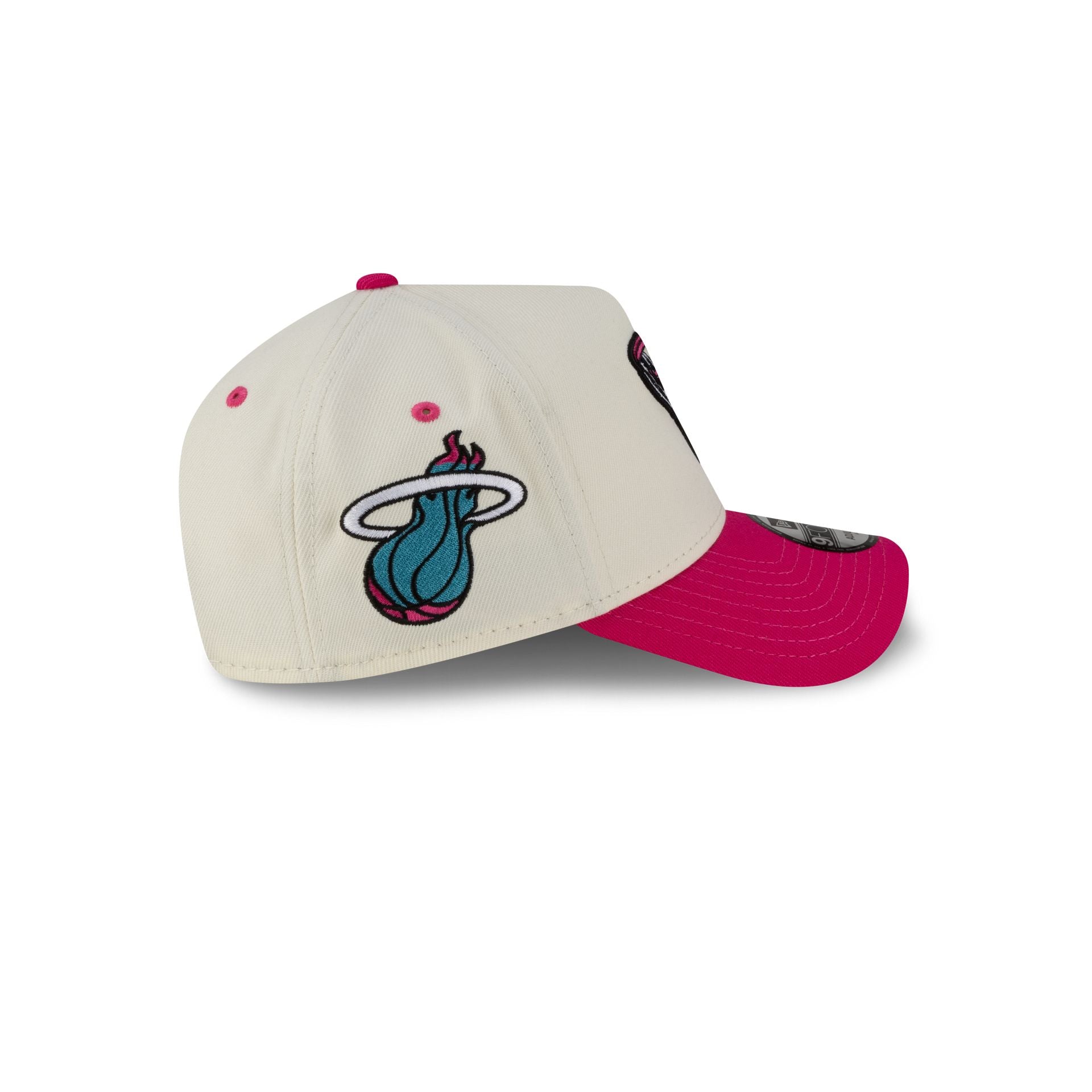 60851809_9FORTYAF_EASTSIDEGOLF32086_MIAHEA_CHW_RSIDE-1.jpg